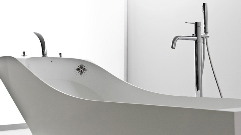 Illustration for article titled This Wonder Tub Has a Built-in Sink, Speakers, and Digital Controls